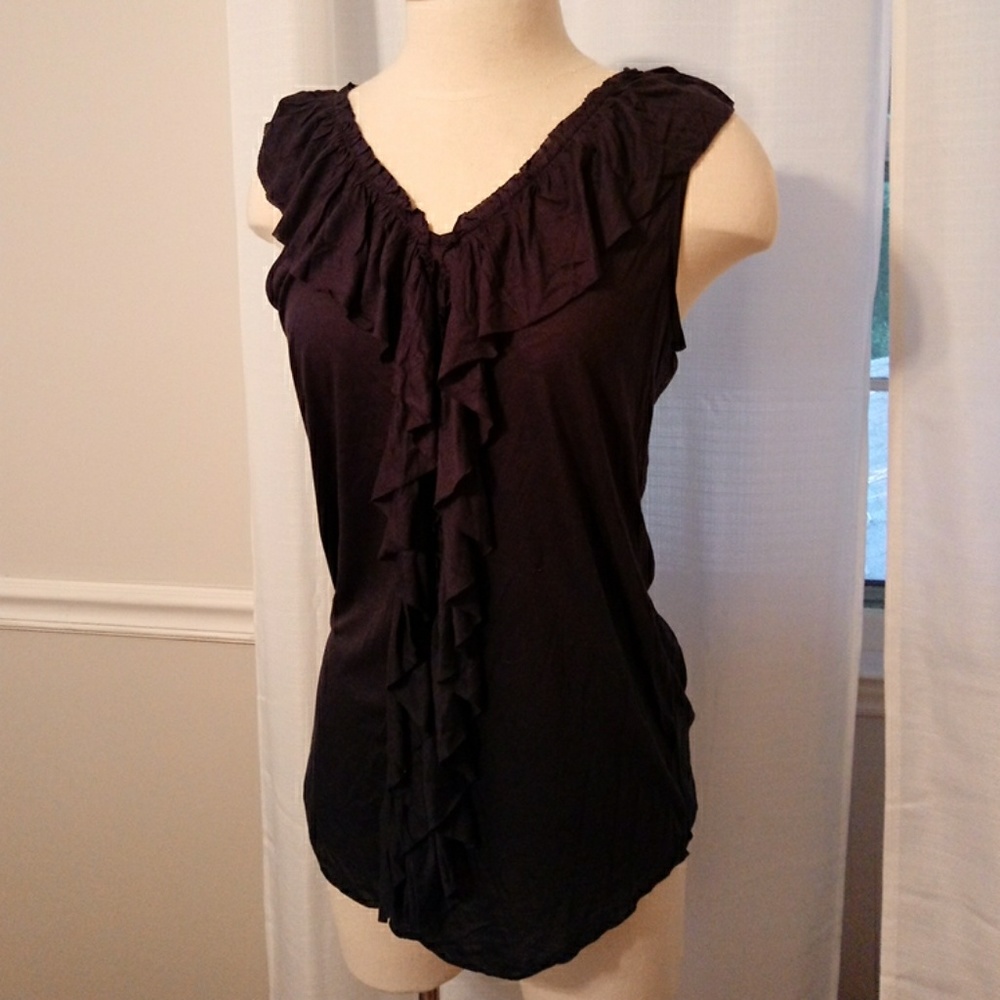 Flattering Dark navy blue ruffle front sleeveless